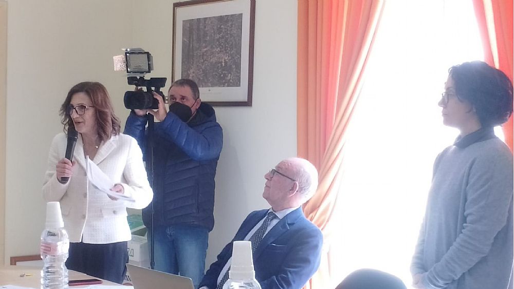 19042023 sportello 1