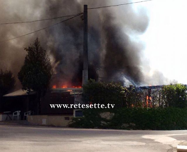 19062015 incendio music hall