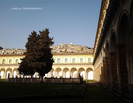 19082015 certosa di padula giardino