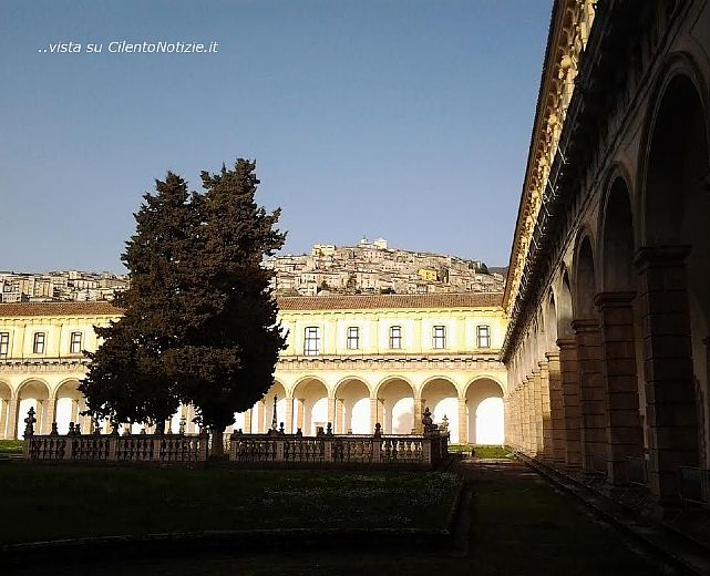 19082015 certosa di padula giardino