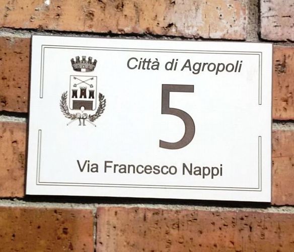 19102017 foto targhetta numero civico