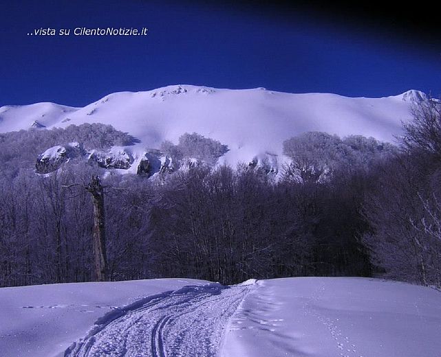 20012015 rifugio sul cervati