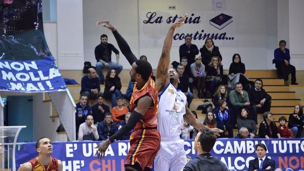 20022017 basket agropoli palacilento