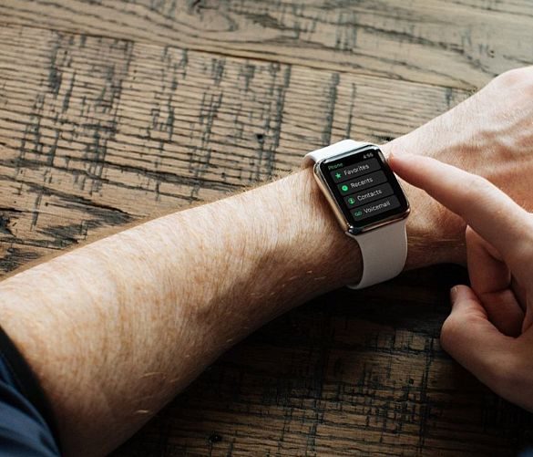 20052019 smartwatch