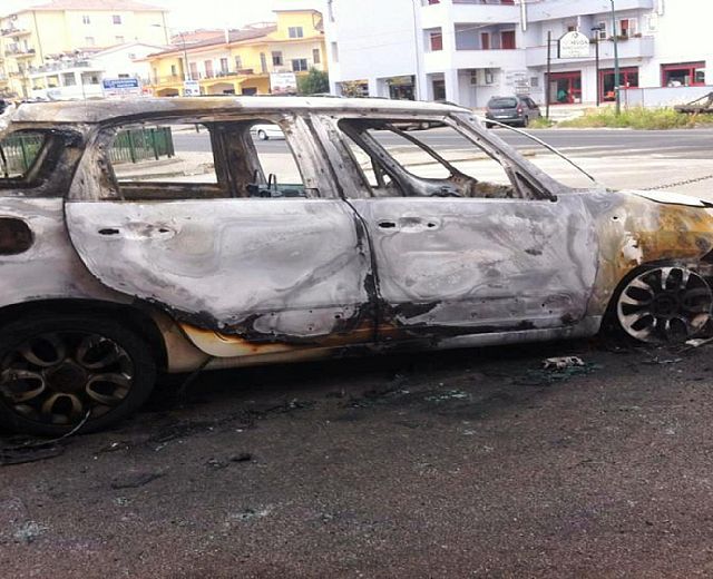 20062015 incendio auto