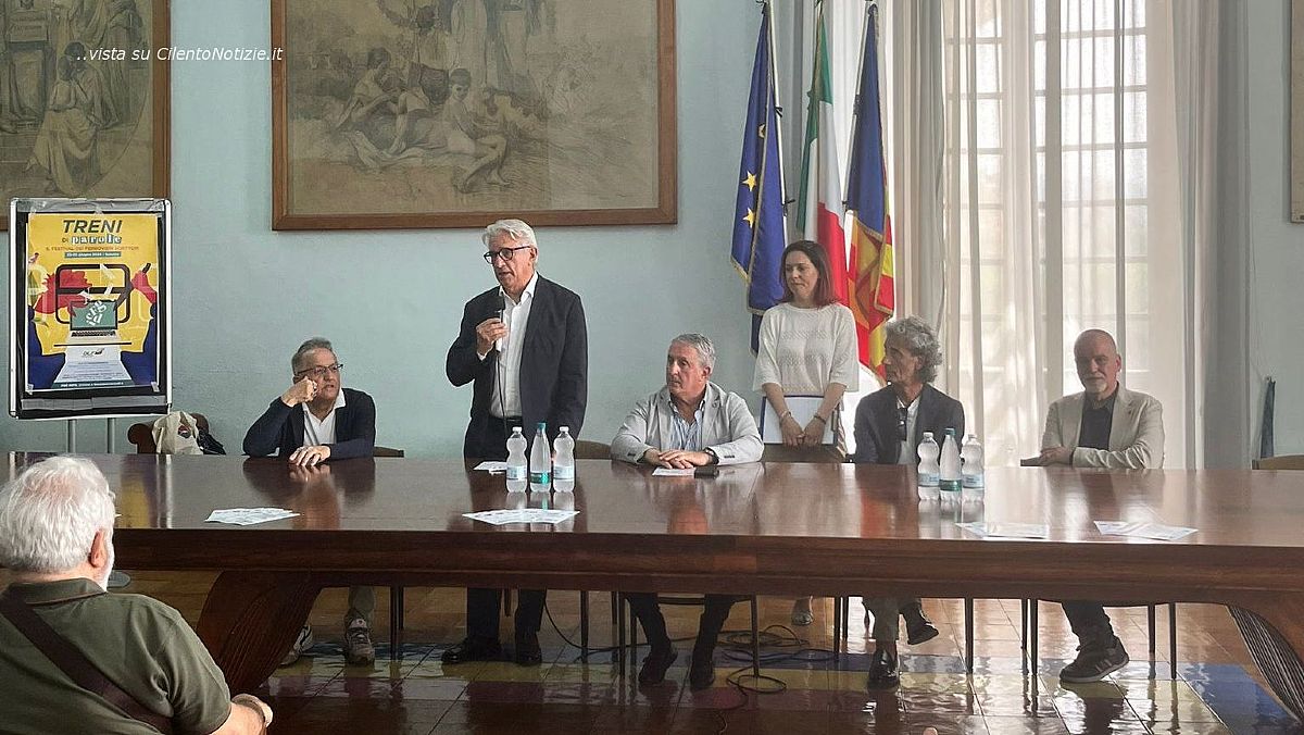 20062024 treni di parole foto