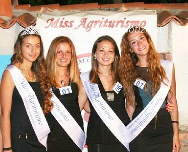 20072013 miss agriturismo 2012 e le tre finaliste