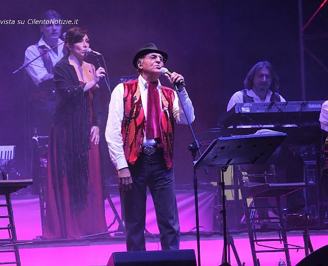 20082014 renzo arbore orchestra italiana