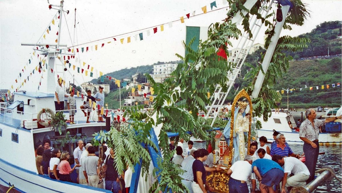 20092024 foto storica madonnacostantinopoli processione mare 20092024 foto storica madonnacostantinopoli processione mare