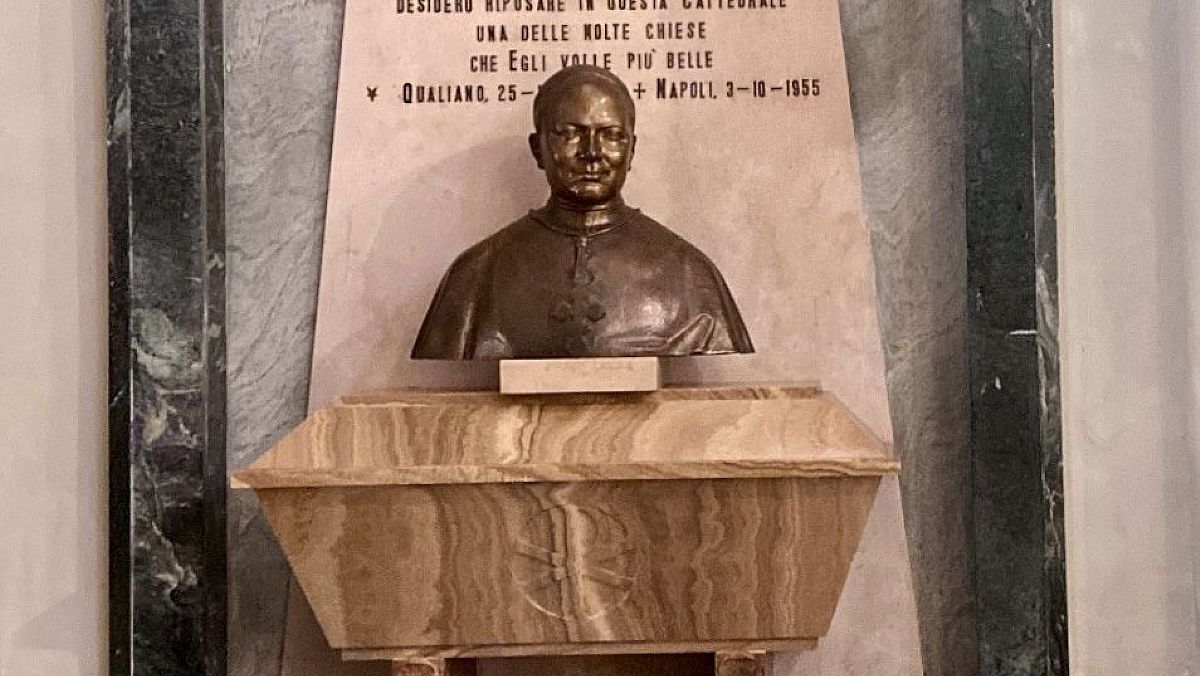 20092025 busto monsignor domenico savarese 20092025 busto monsignor domenico savarese