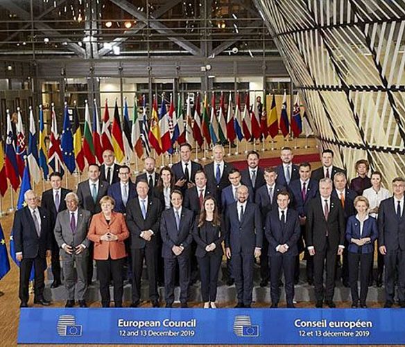 Emilio-La-Greca-Romano foto - 20102021 euro conclusions family cover