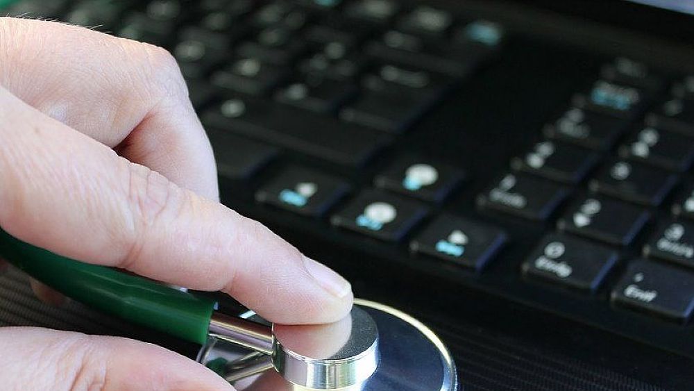 20112020 stetoscopio