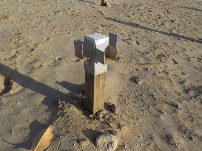 palo pericoloso spiaggia