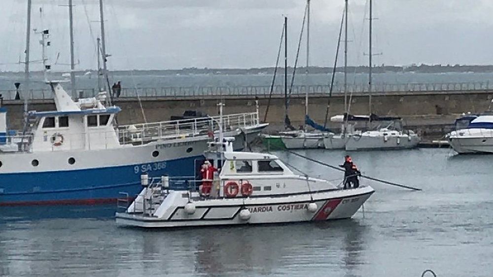20122019 babbo natale sulla motovedetta