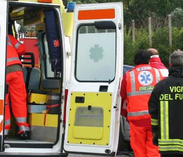 21012017 ambulanza e vigili del fuoco