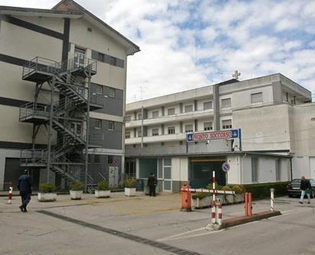 21042015 ospedale di polla