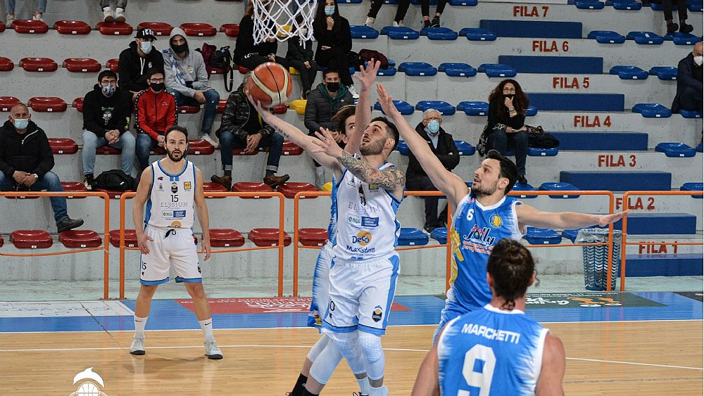 21042021 new basket agropoli foto