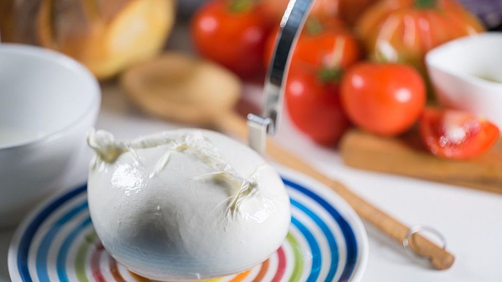 21062023 mozzarella di bufala campana dop