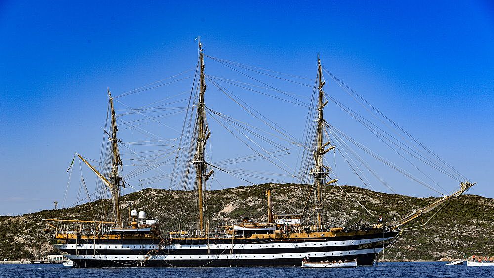 21072021 nave amerigo vespucci