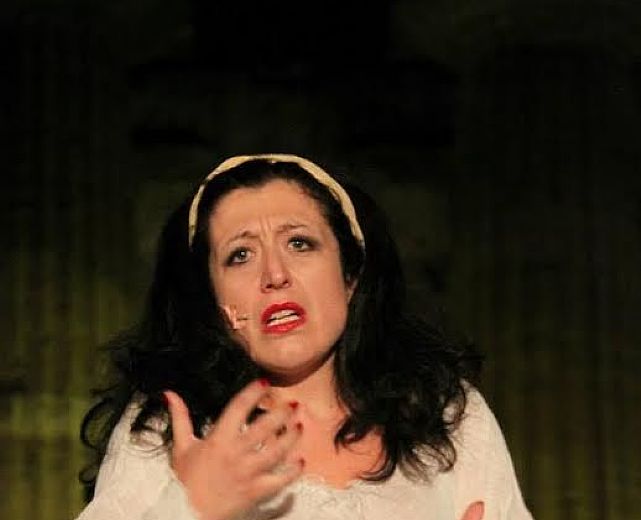 21082014 sarah falanga