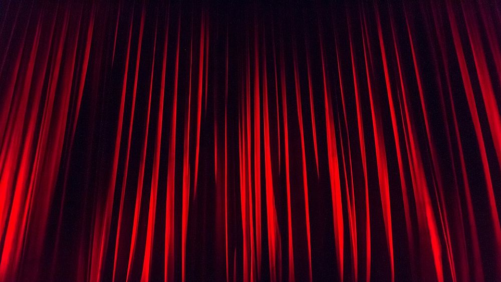 21092018 teatro tenda