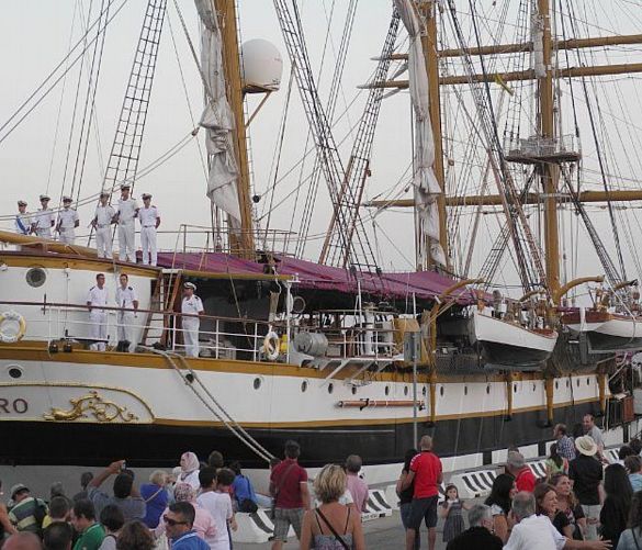 21092022 nave palinuro al porto