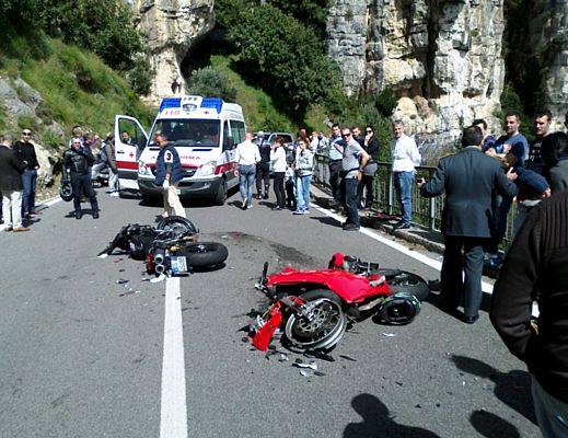 21102013 incidente tra due moto