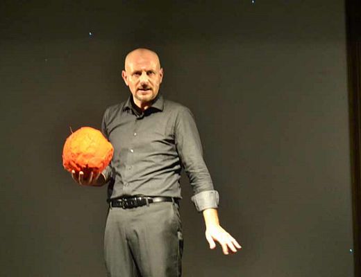 21102013 pallone pezza