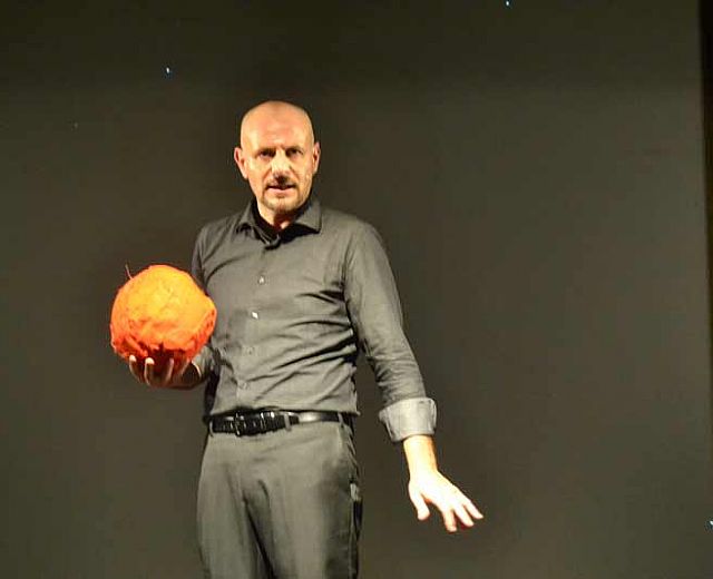 21102013 pallone pezza