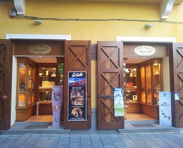 21102014 gioielleria castellabate