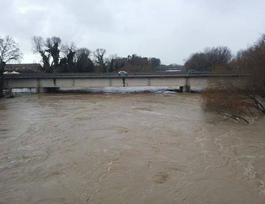 22012014 fiume sele in piena