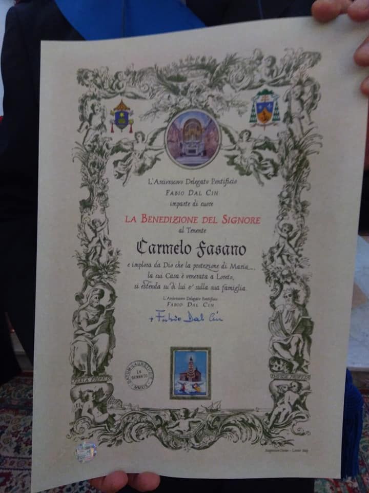 foto grande pergamena