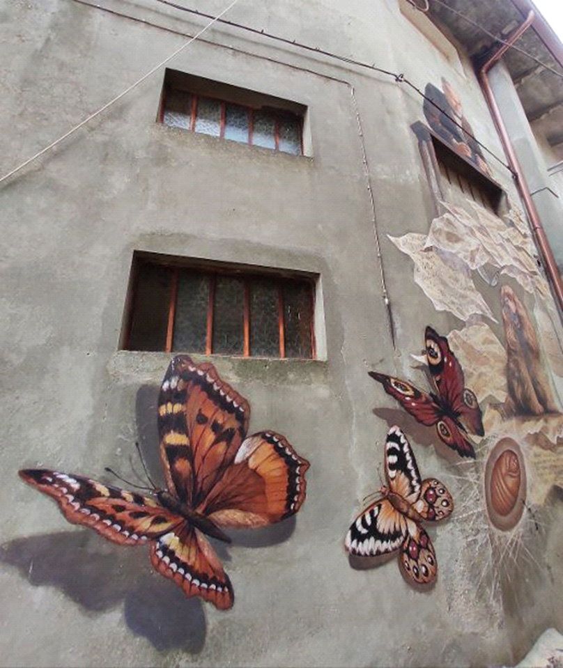 murale farfalle economie sterminate