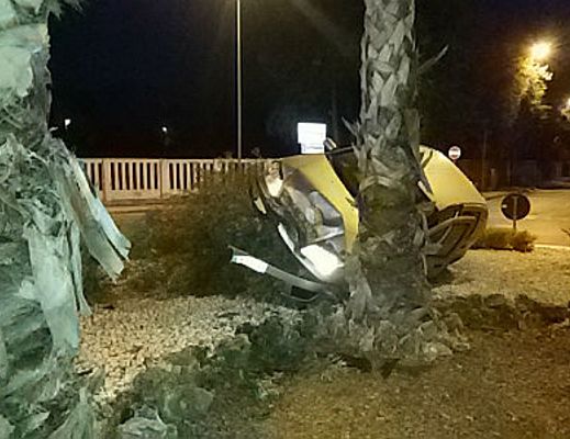 22032015 auto sbanda rotatoria
