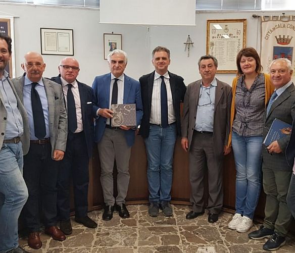 22052018 IL PRESIDENTE DELLA PROVINCIA GIUSEPPE CANFORA A SALA CONSILINA