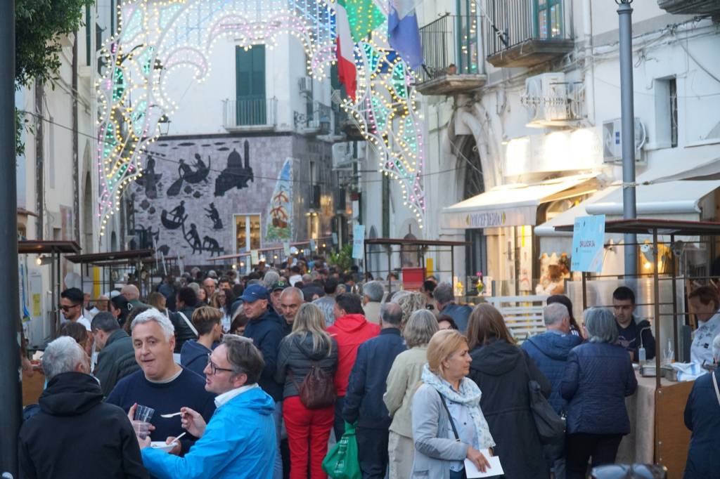 pubblico a vietri