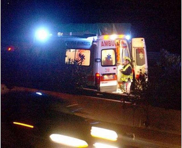 22062014 ambulanza notte