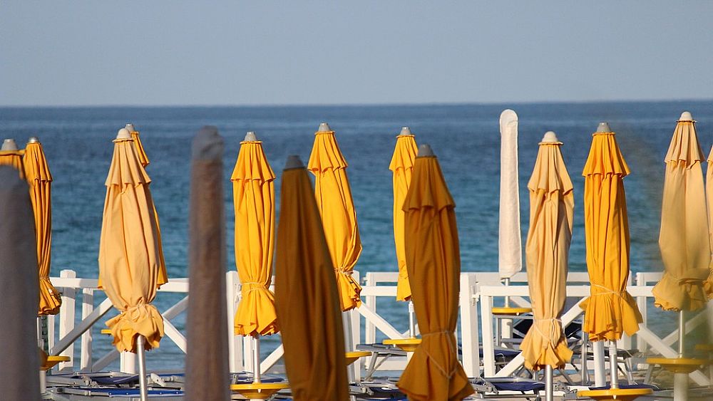 22062016 stabilimento balneare