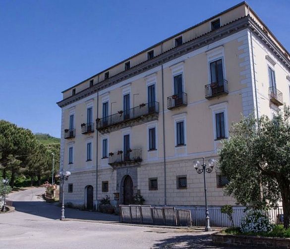 22062020 palazzo cagnano laureana cilento