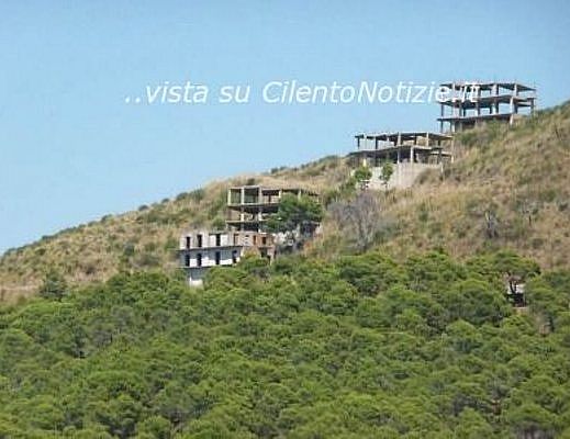22072013 ecomostri montecorice ripe rosse
