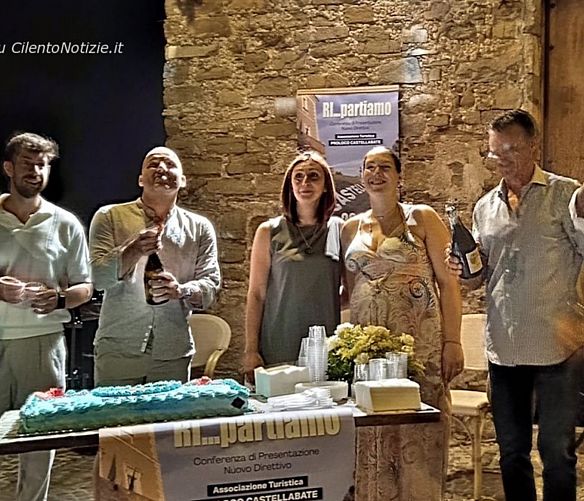 Marisa-Russo foto - 22072025 direttivo pro loco castellabate