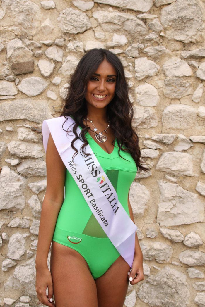 foto della miss di buccino sofia