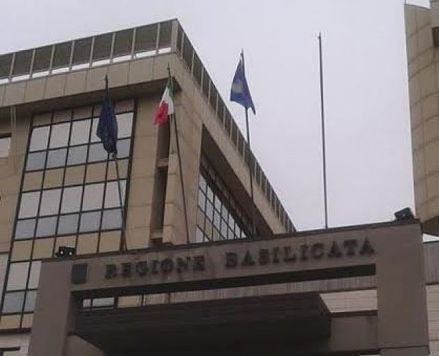 22102015 palazzo regione basilicata