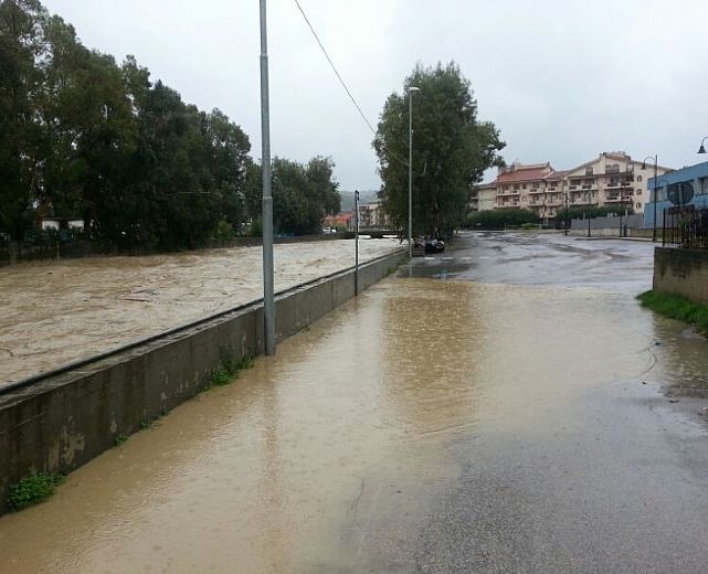 22112013 fiume testene agropoli