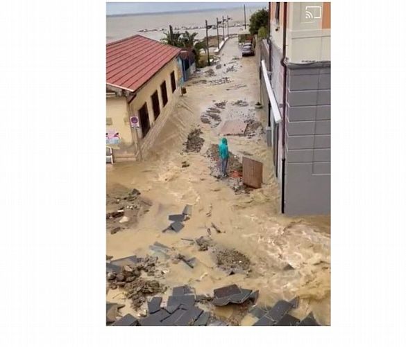 Marisa-Russo foto - 22112022 nubifragio castellabate su