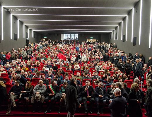 22122014 teatro de filippo agropoli pienone
