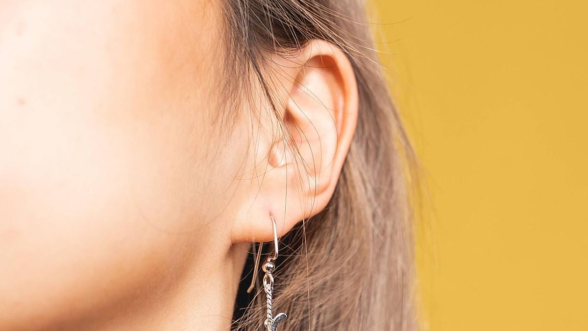 23022025 orecchio donna 23022025 orecchio donna