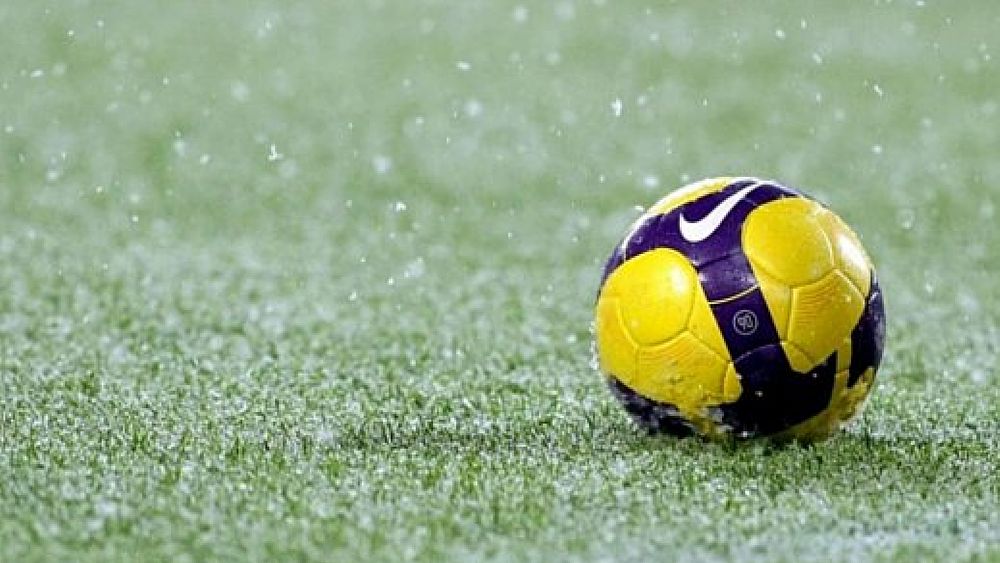 23032018 calcio pallone erba