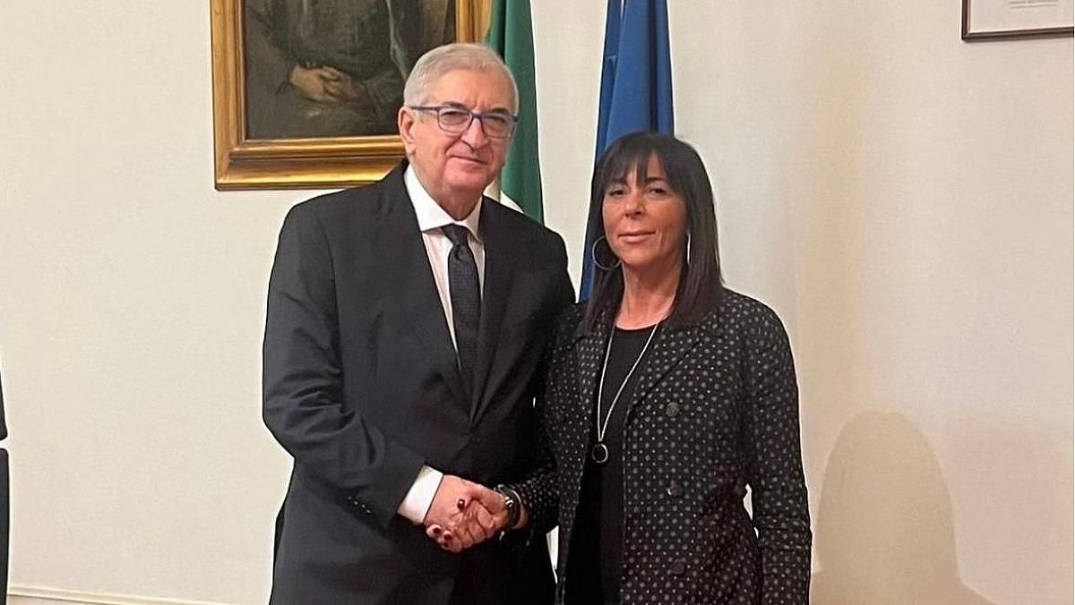 23042025 ministro foti con imma vietri