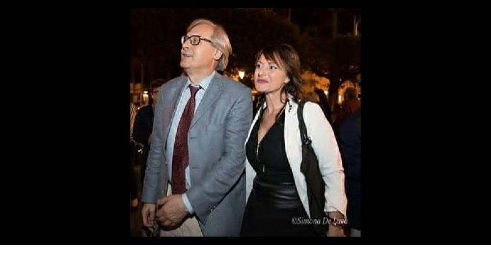 23062016 artista con sgarbi